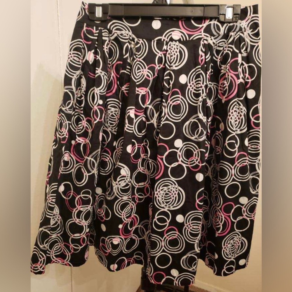 New York and Company - Women’s Patterned Skirt